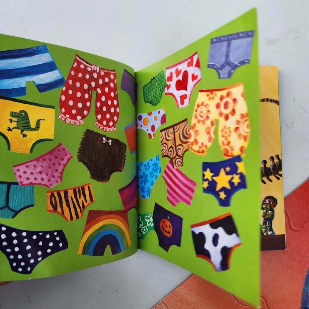 Dinosaurs Love Underpants Book and Floor Jigsaw Puzzle Toddler Toys 36 Pieces - Picture 7 of 9